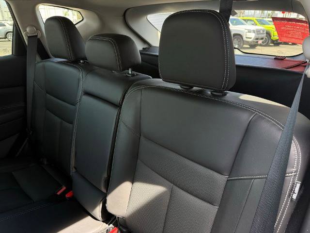 Certified 2023 Nissan Murano SL w/ SL Moonroof Package FWD image 11