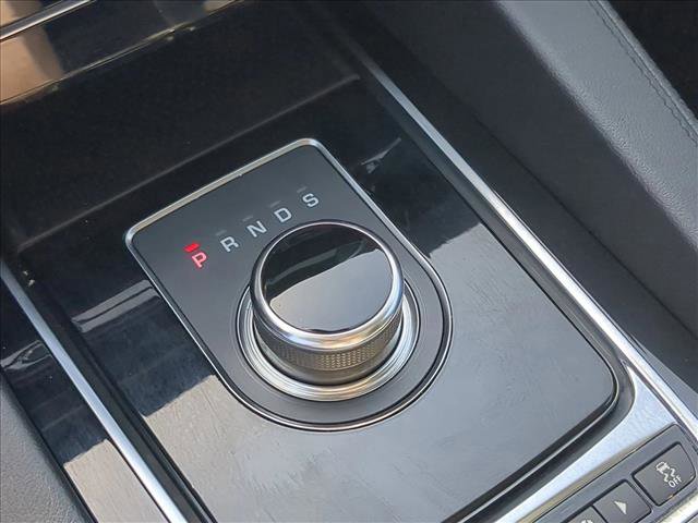 Used 2019 Jaguar F-PACE Prestige image 12