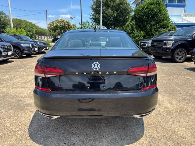 Used 2020 Volkswagen Passat 2.0T R-Line FWD image 6