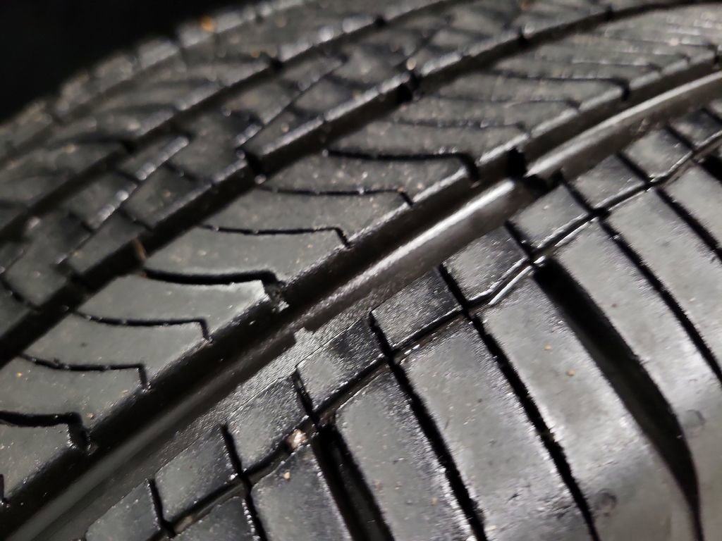 Used 2019 Kia Sorento LX image 12