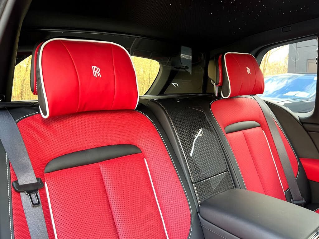Used 2022 Rolls-Royce Cullinan Black Badge AWD/4WD image 77