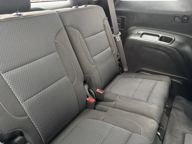 Used 2023 GMC Acadia SLE w/ Driver Convenience Package image 19