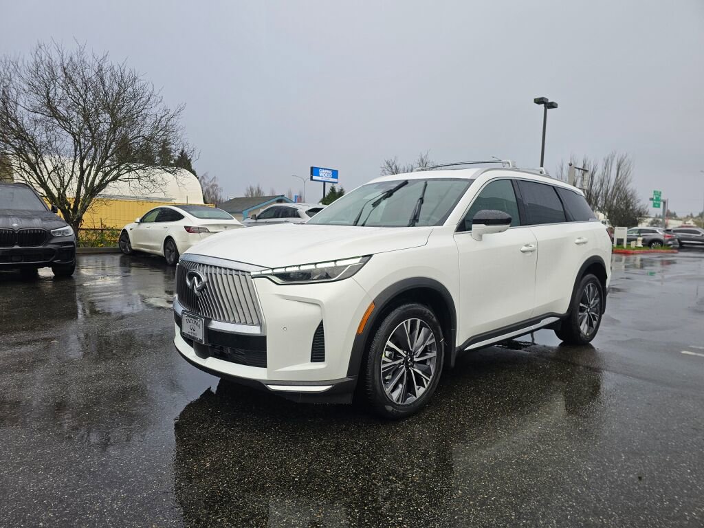 New 2026 INFINITI QX60 Luxe image 3