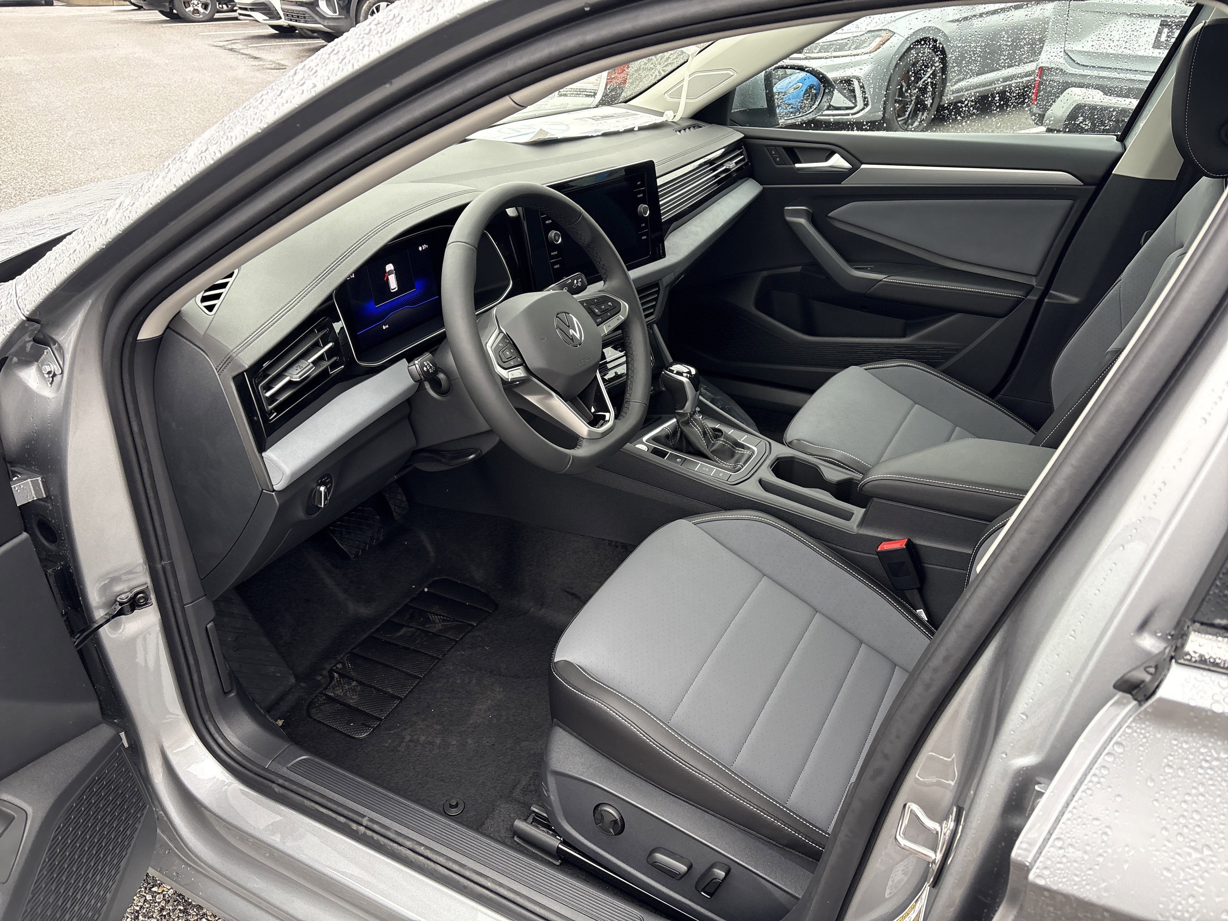 New 2026 Volkswagen Jetta SE image 10