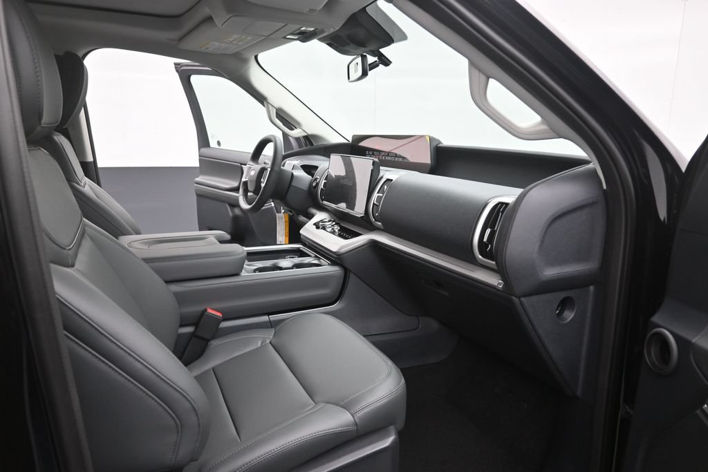 New 2027 Ford Expedition Active RWD image 16