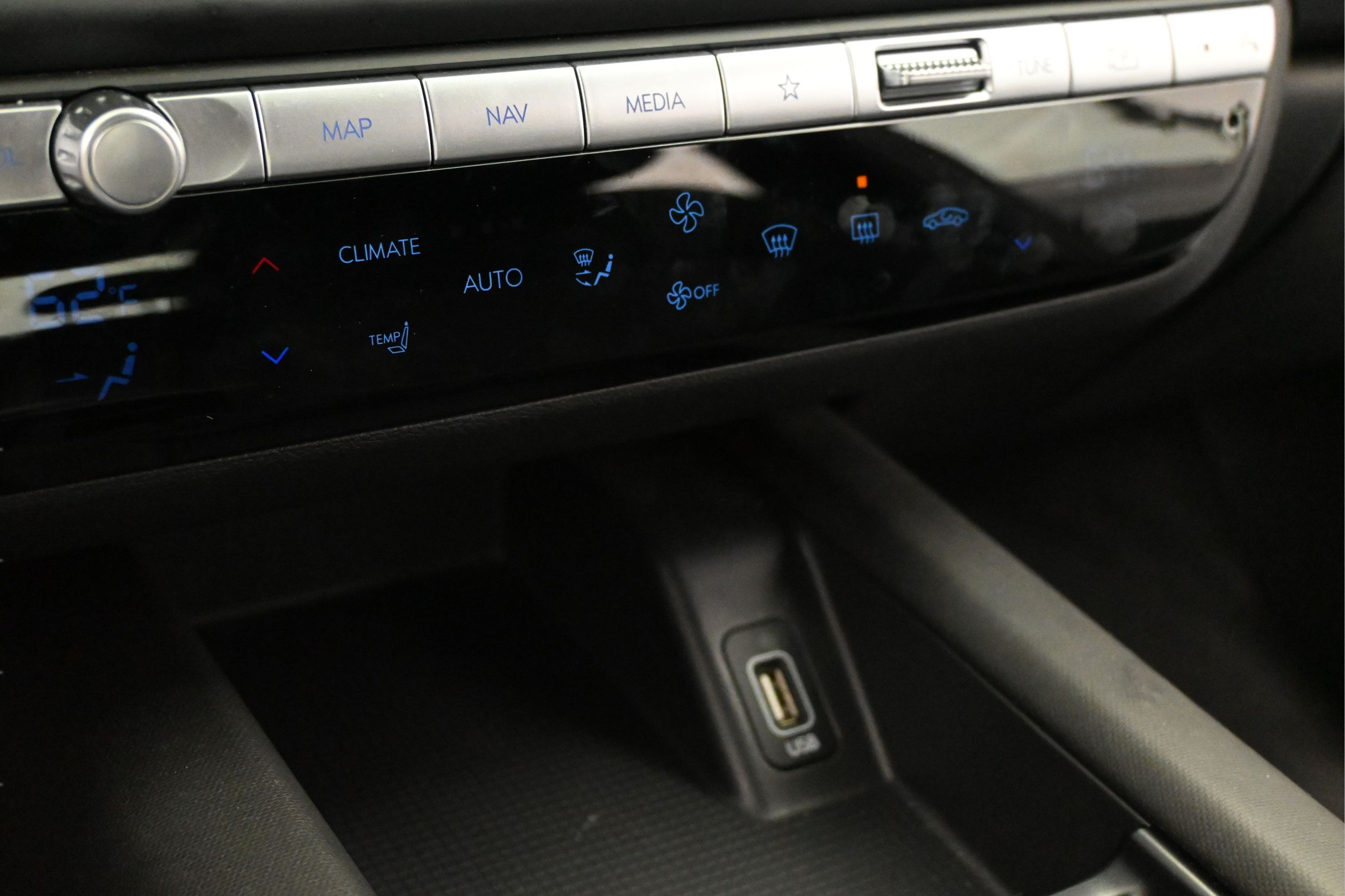 Used 2024 Hyundai Ioniq 6 SE RWD image 19