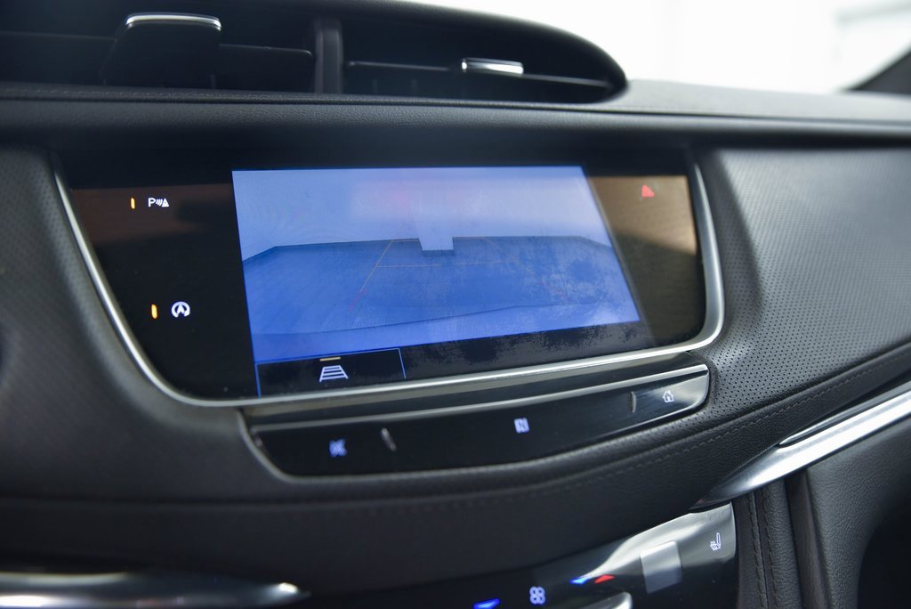 Used 2021 Cadillac XT5 Premium Luxury image 16