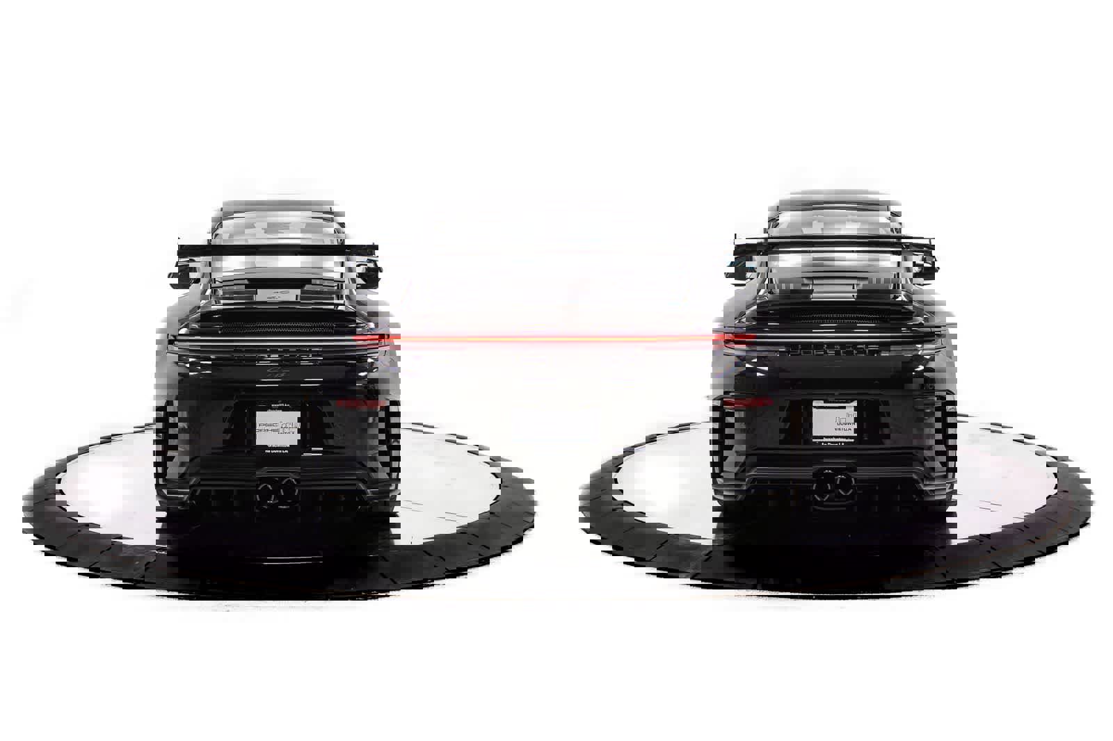 New 2026 Porsche 911 GT3 RWD image 6