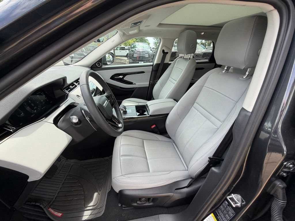 Used 2024 Land Rover Range Rover Evoque S AWD/4WD image 20