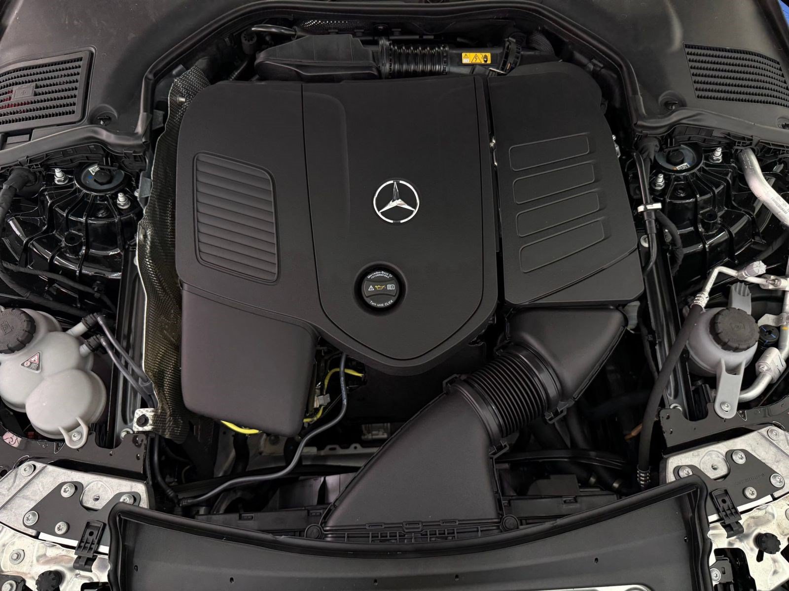 New 2026 Mercedes-Benz CLE 300 4MATIC Cabriolet image 33
