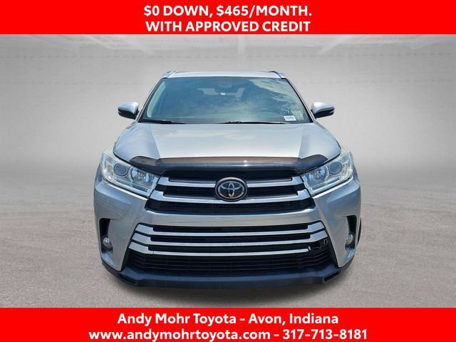 Used 2019 Toyota Highlander XLE FWD image 3