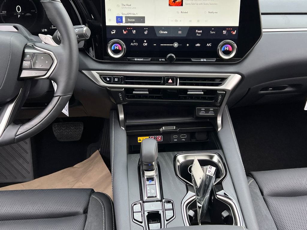 New 2026 Lexus RX 450h AWD image 10