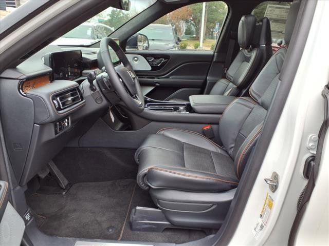 New 2025 Lincoln Aviator Black Label image 12