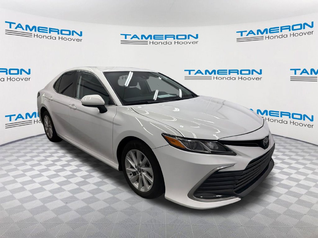 Used 2022 Toyota Camry LE FWD image 7