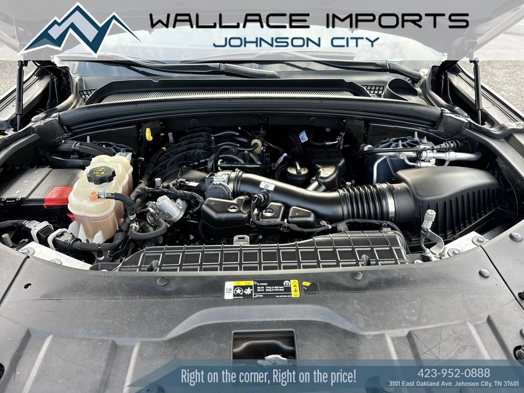 Used 2024 Jeep Grand Cherokee Limited AWD/4WD image 45