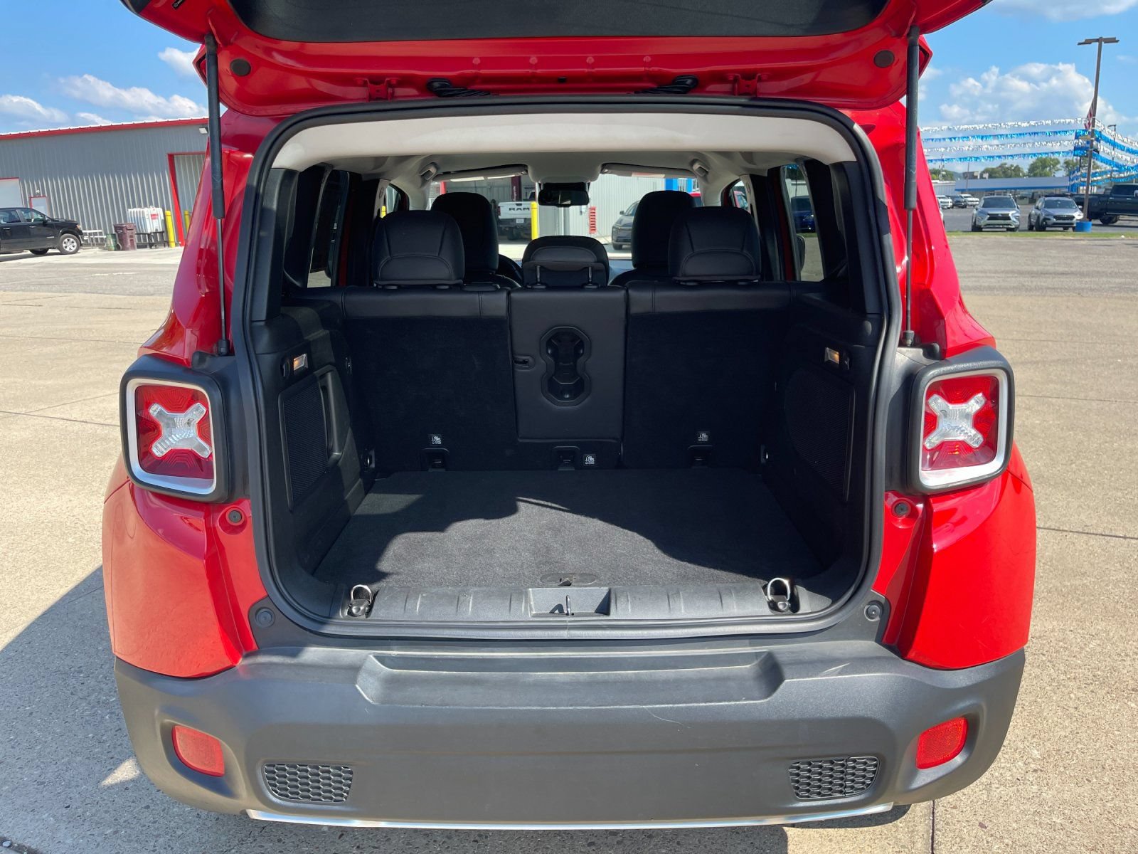 Used 2015 Jeep Renegade Limited AWD/4WD image 16
