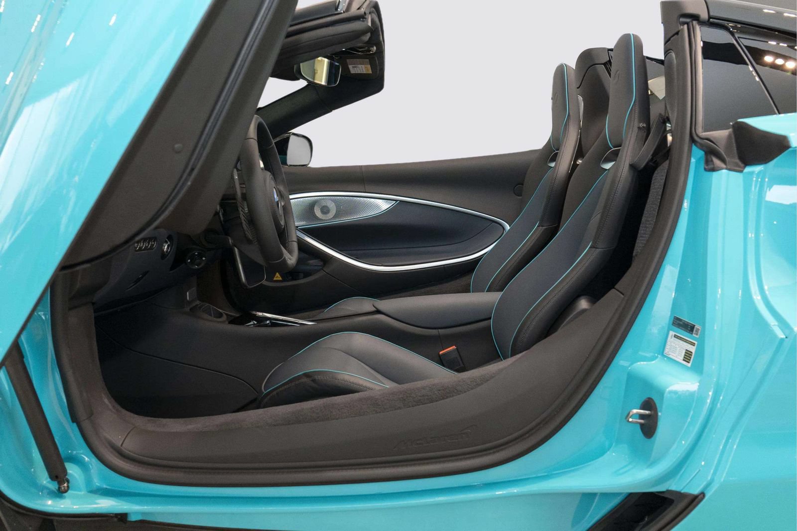 New 2026 McLaren Artura Spider RWD image 17