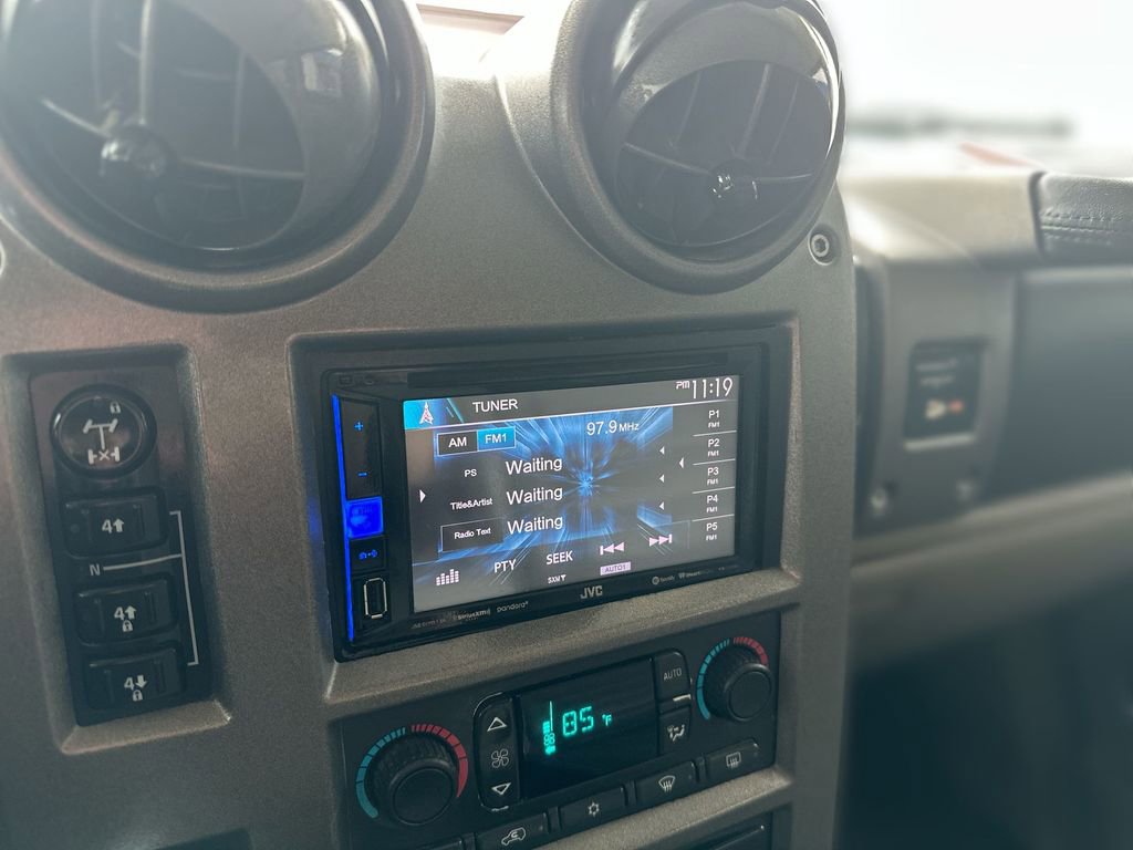 Used 2003 HUMMER H2 w/ Preferred Equipment Group image 13