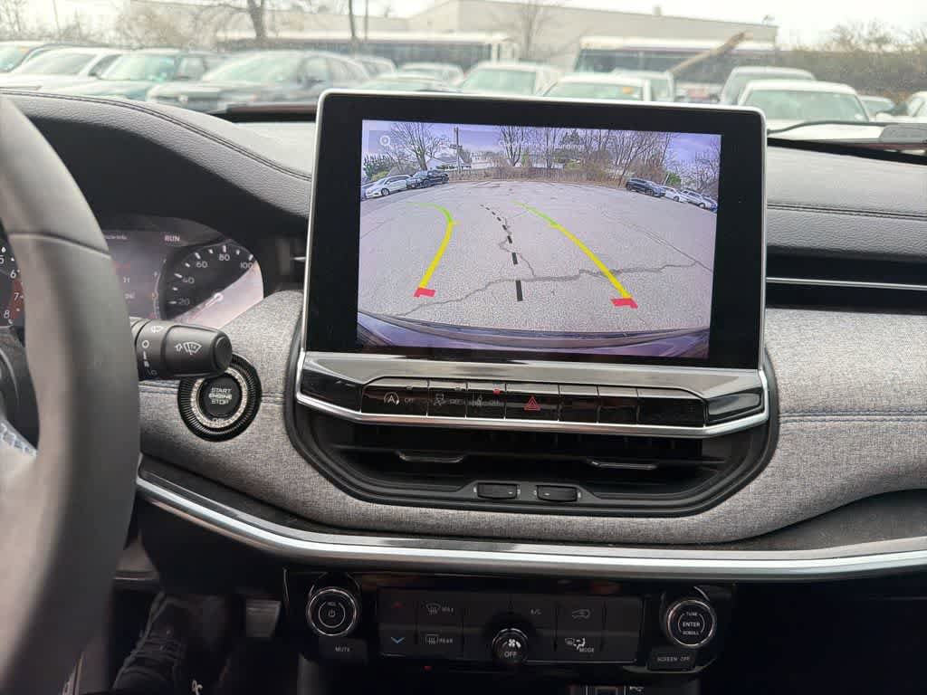 Used 2022 Jeep Compass Latitude image 35