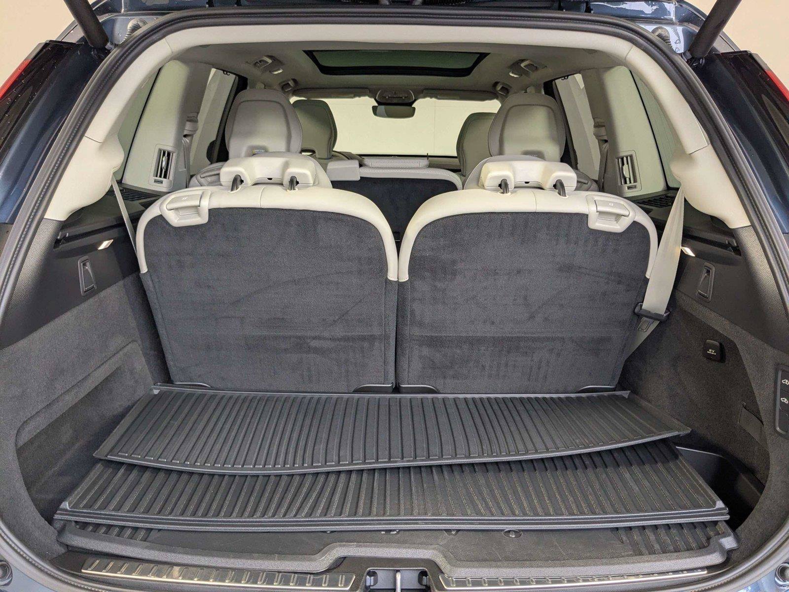 Used 2026 Volvo XC90 B6 Ultra AWD/4WD image 9