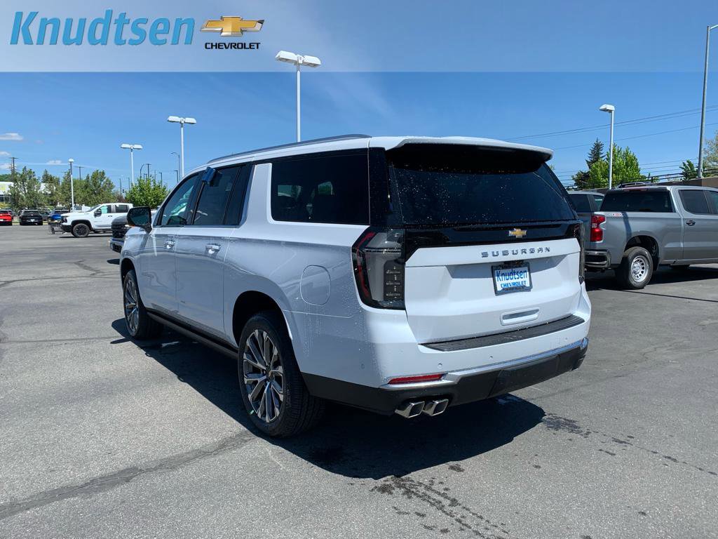 New 2026 Chevrolet Suburban High Country AWD/4WD image 5