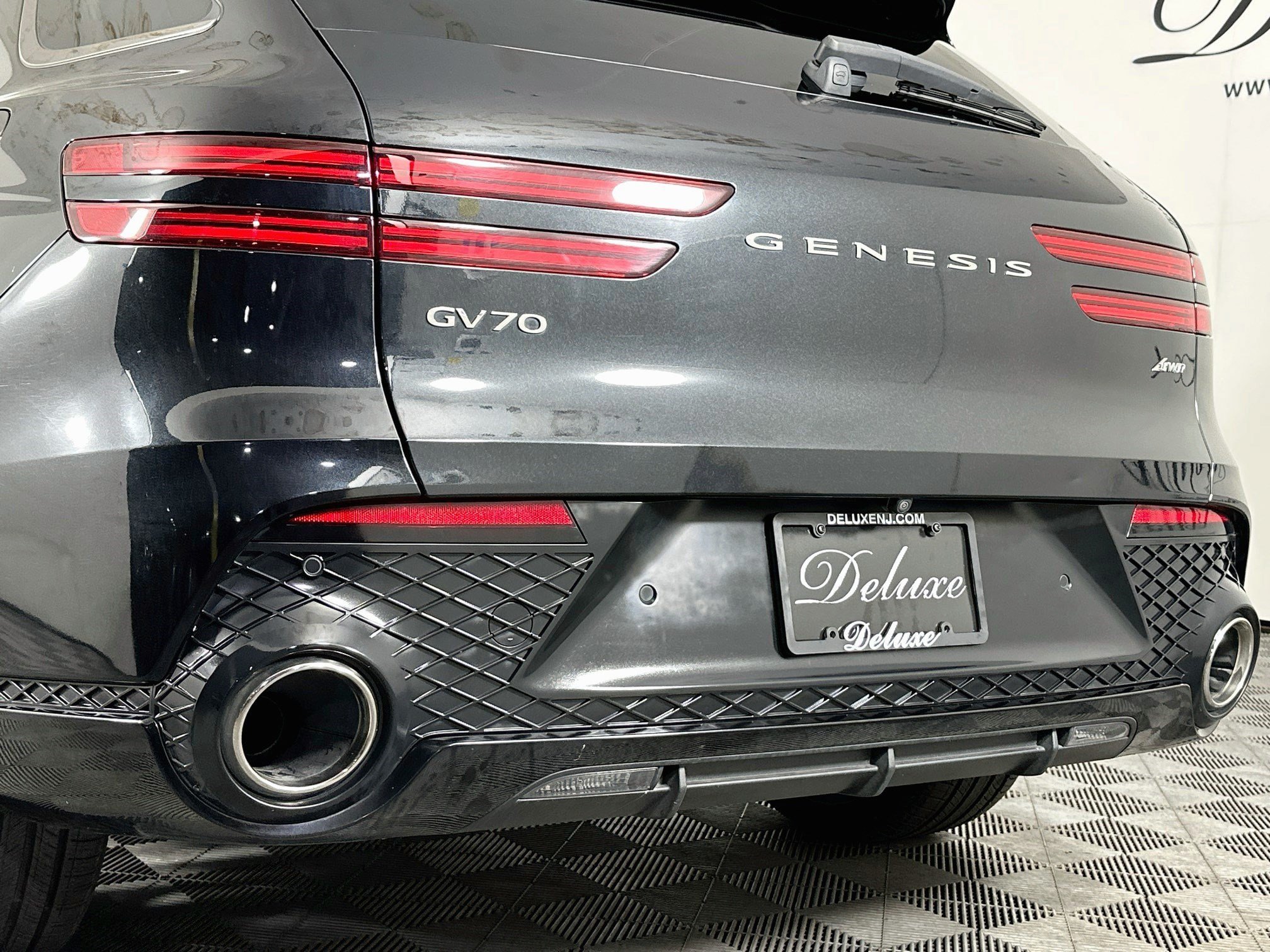 Used 2025 Genesis GV70 2.5T w/ Sport Prestige Package AWD/4WD image 27