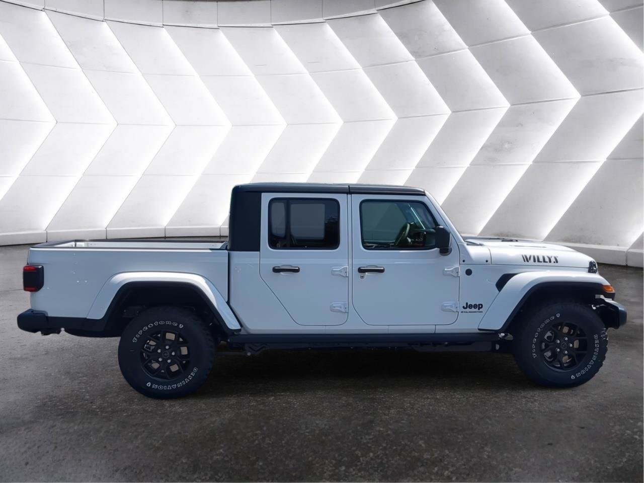 New 2026 Jeep Gladiator Sport AWD/4WD image 7