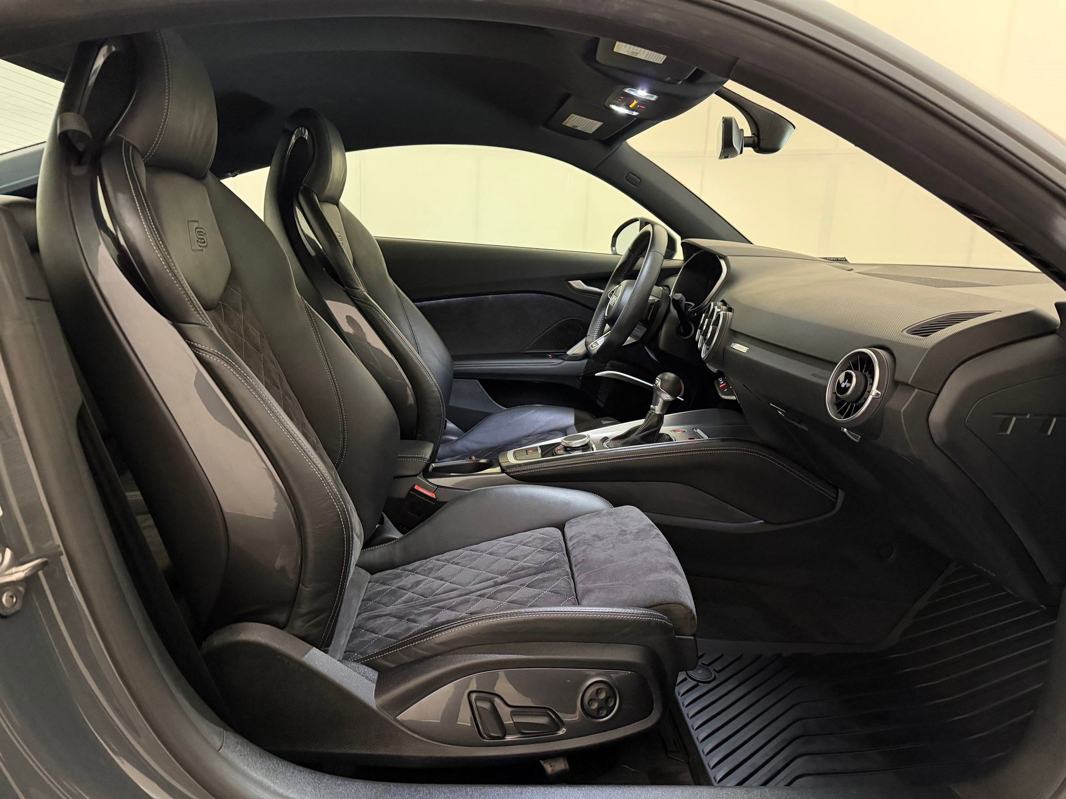 Used 2019 Audi TT 2.0T w/ Technology Package AWD/4WD image 30