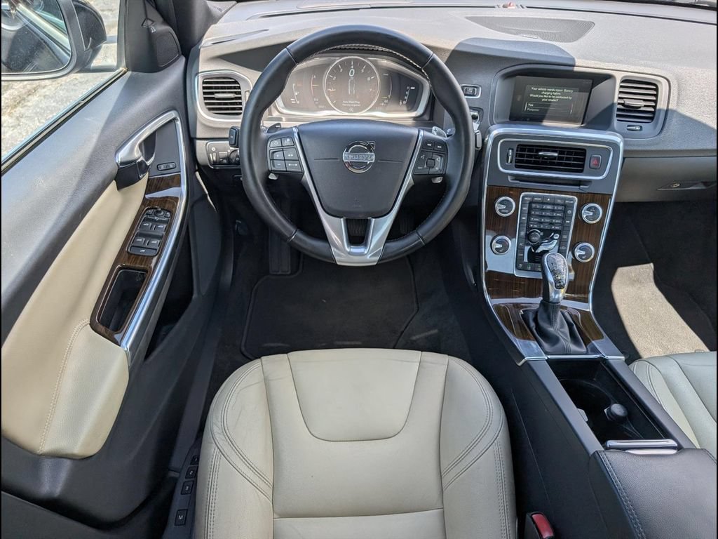 Used 2015 Volvo S60 T6 Platinum FWD image 9