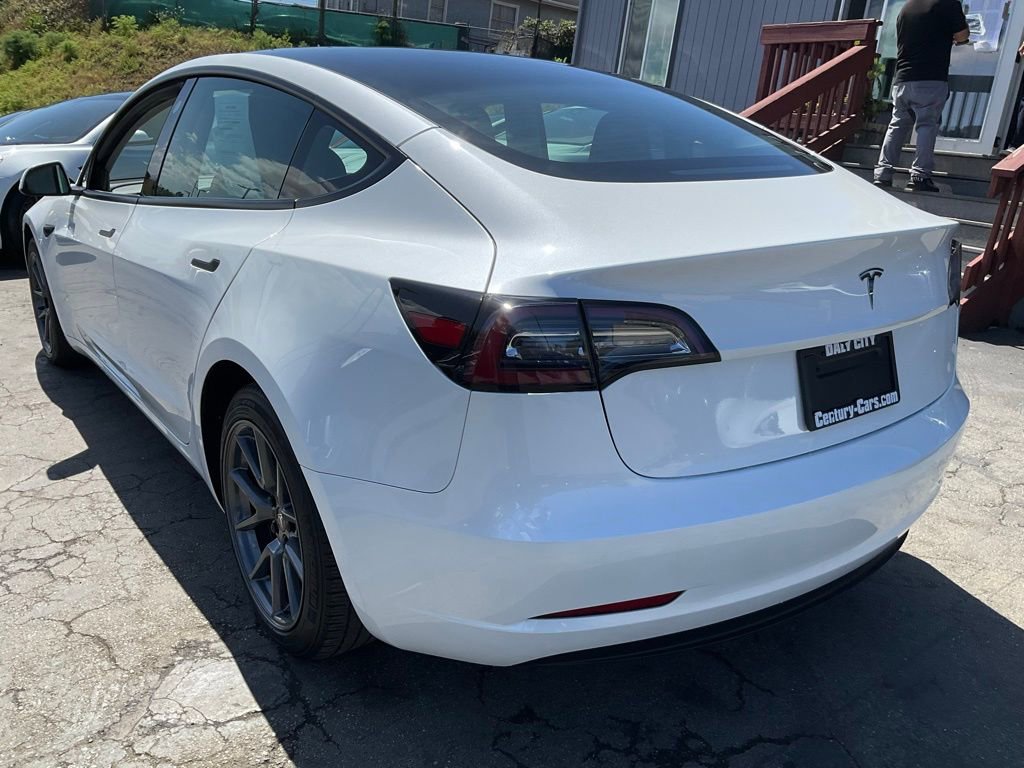 Used 2023 Tesla Model 3 Standard Range image 86