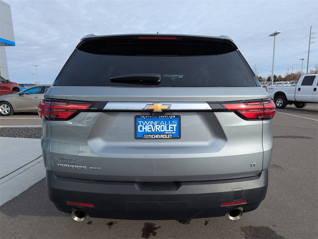Used 2023 Chevrolet Traverse LT w/ Rear Camera Mirror Package image 35