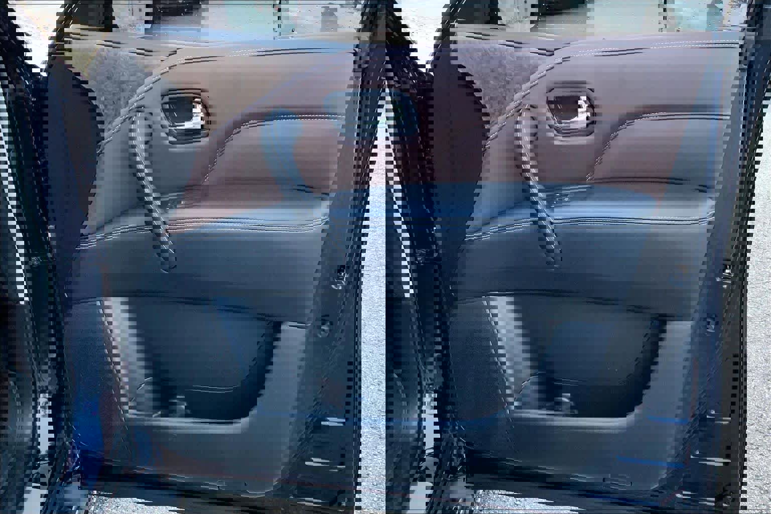 Used 2023 INFINITI QX80 Premium Select w/ Cargo Package image 22