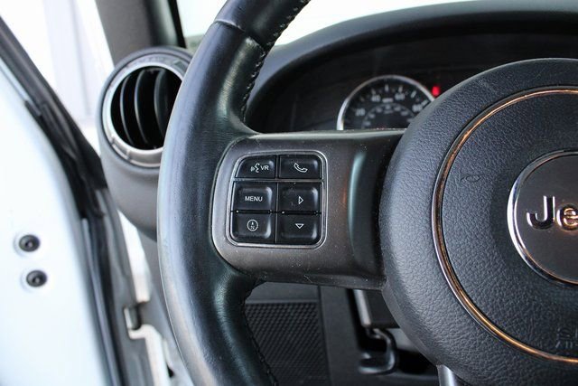 Used 2018 Jeep Wrangler Unlimited Sahara w/ Dual Top Group image 9