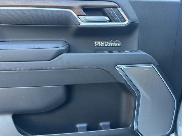 Used 2025 Chevrolet Silverado 1500 High Country image 9