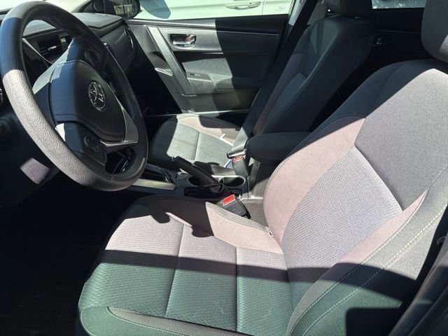 Used 2018 Toyota Corolla LE image 7