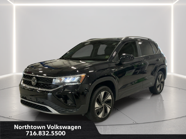 Certified 2023 Volkswagen Taos SE w/ Panoramic Sunroof Package