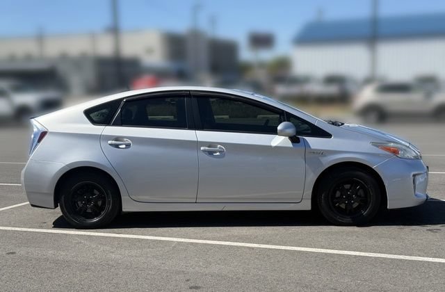 Used 2015 Toyota Prius Two FWD image 9