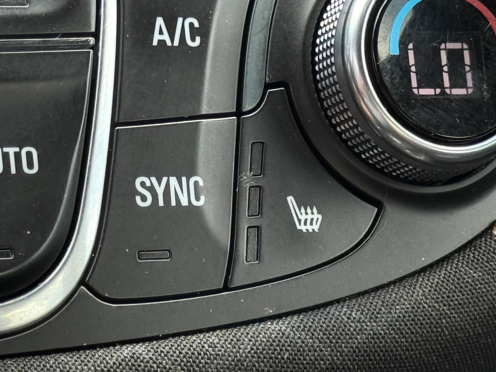 Used 2020 Chevrolet Malibu LT FWD image 17