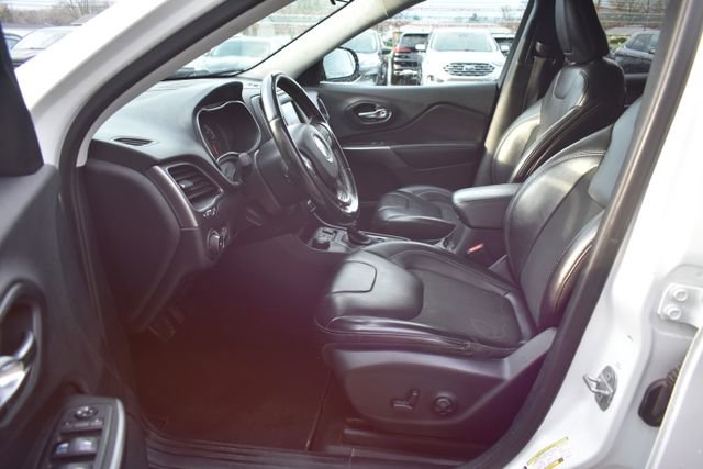Used 2019 Jeep Cherokee Latitude Plus image 15