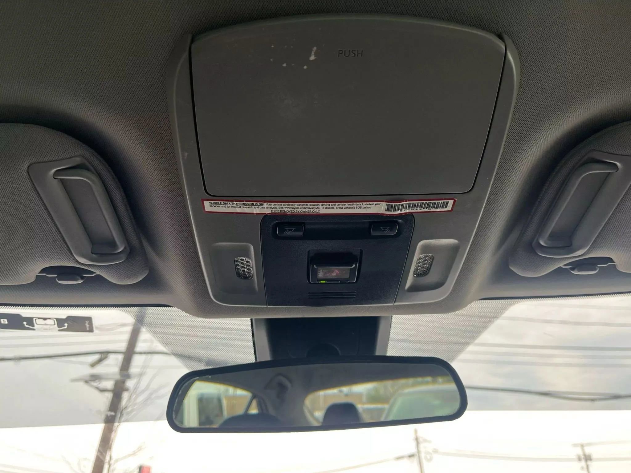 Used 2020 Toyota Camry SE FWD image 17