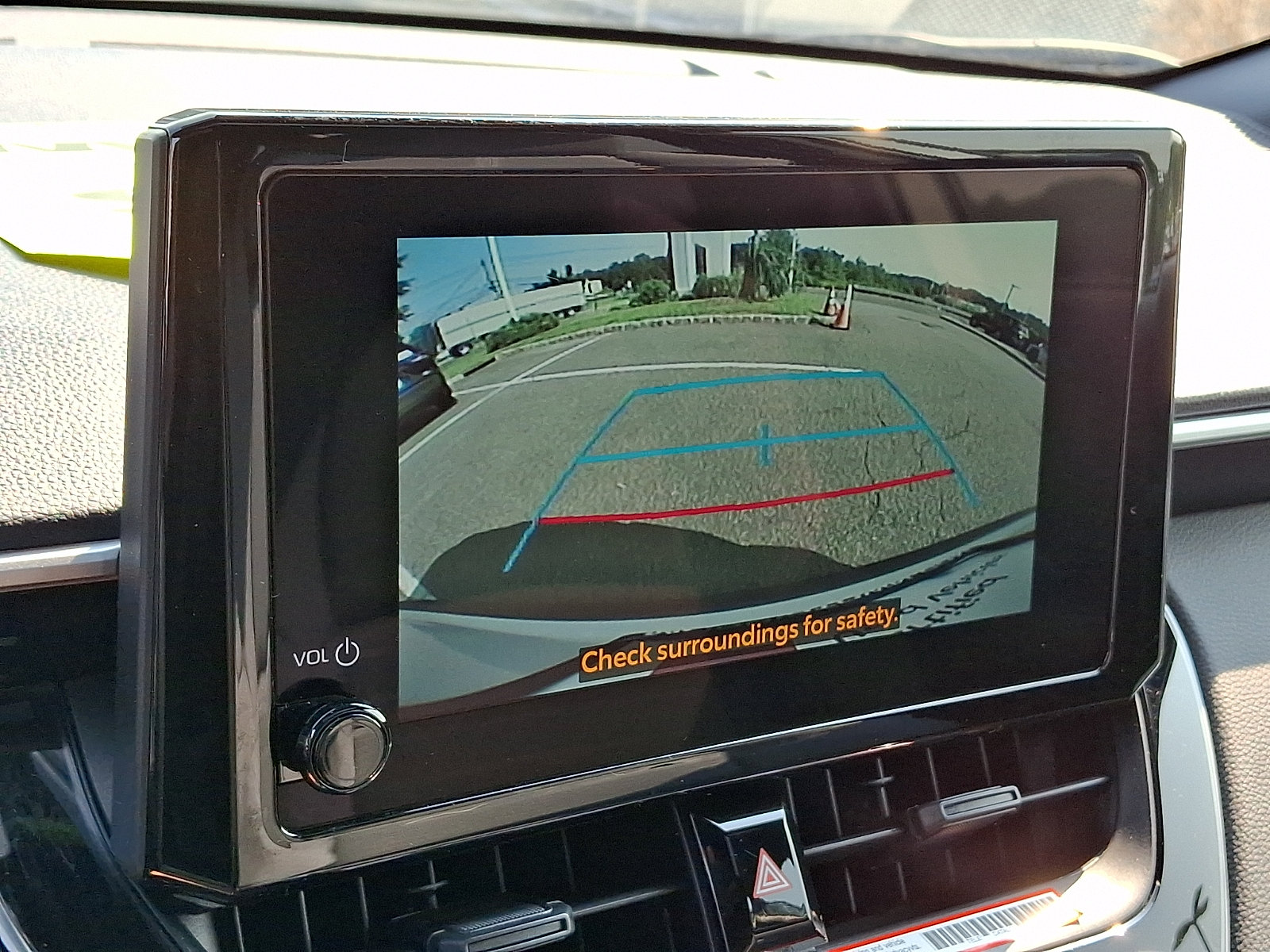 Certified 2025 Toyota Corolla Cross AWD Hybrid w/ Moonroof Package image 19