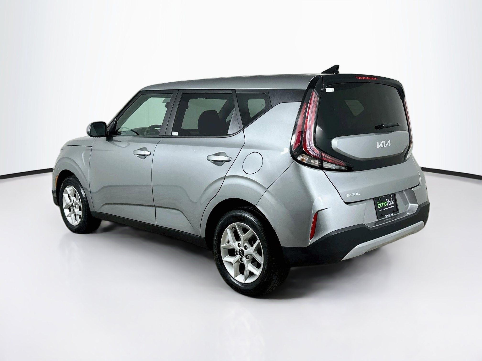 Used 2024 Kia Soul LX w/ Option Group 015 FWD image 5