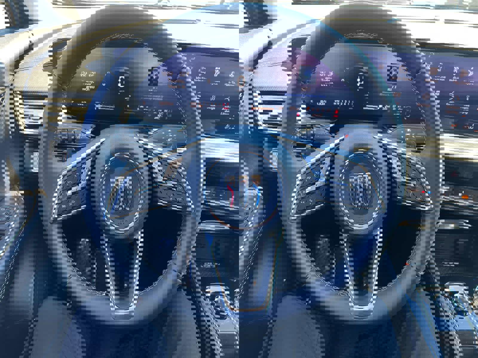 Certified 2025 Buick Envision Preferred image 16