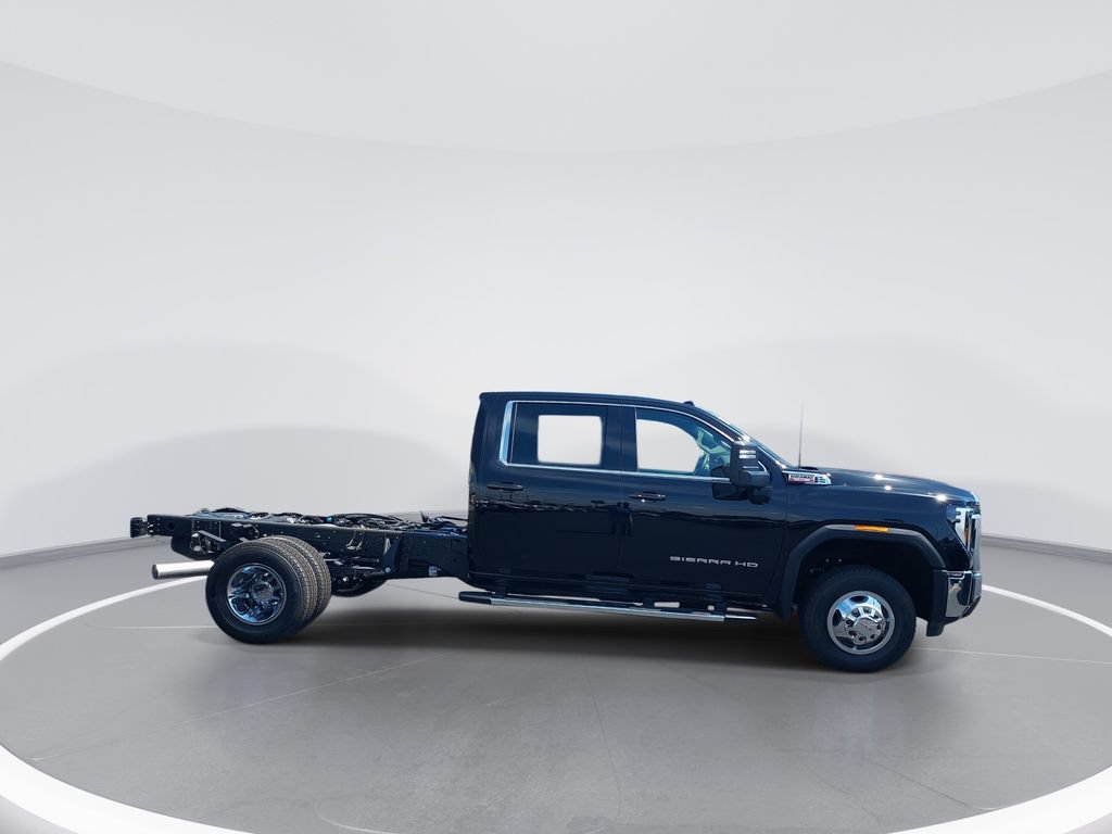 New 2026 GMC Sierra 3500 SLE AWD/4WD image 9