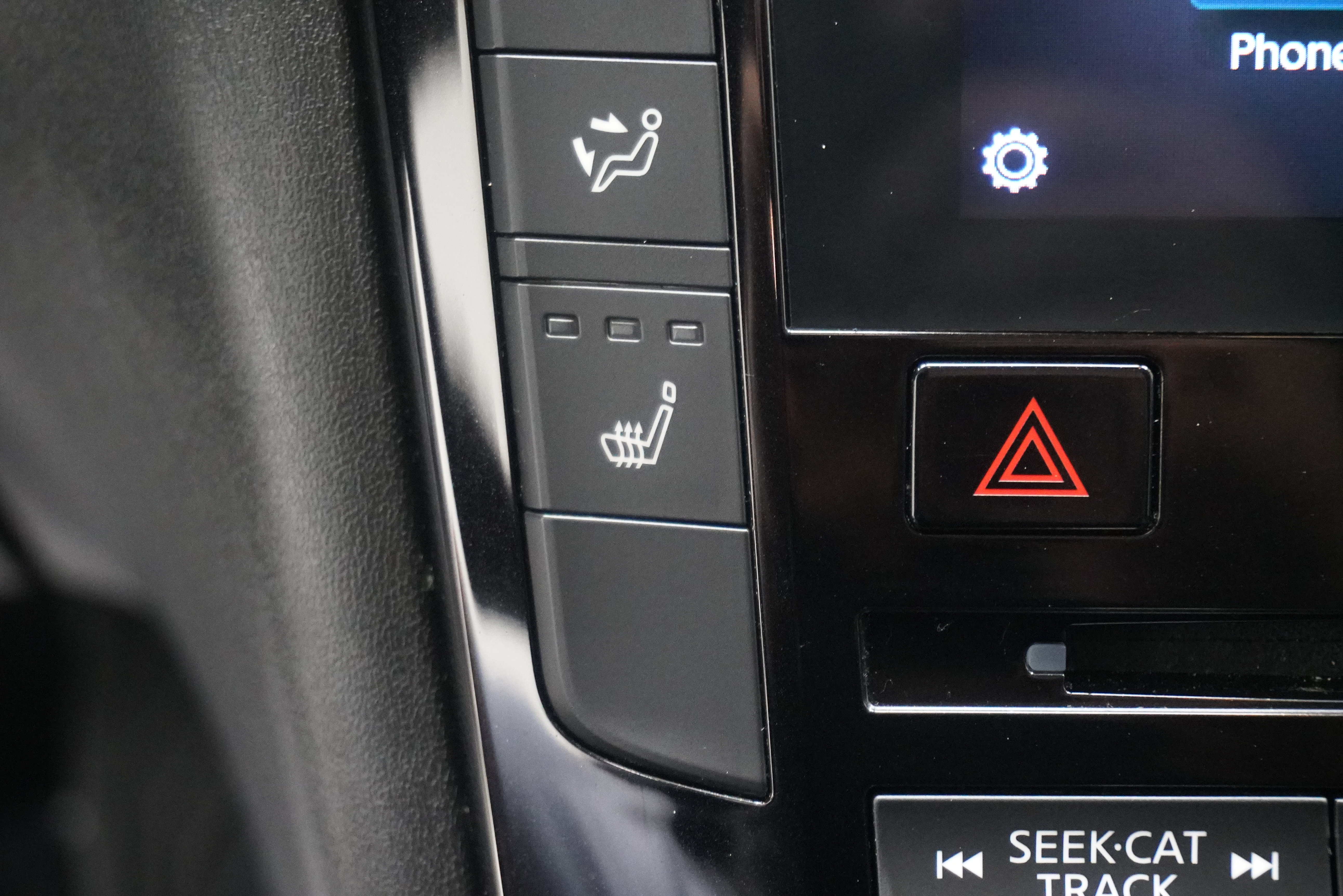 Used 2019 INFINITI QX50 Essential w/ Premium Heat Package FWD image 23