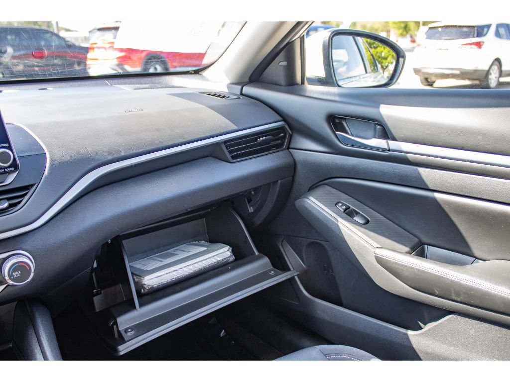 Used 2022 Nissan Altima 2.5 SV AWD/4WD image 52