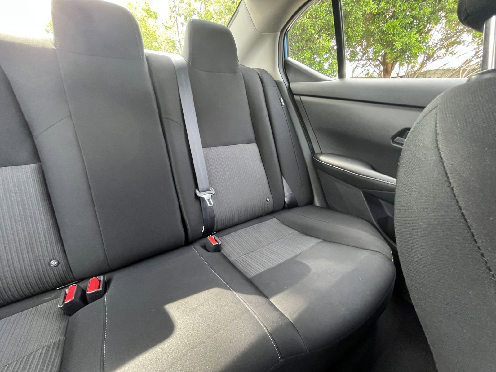 Used 2025 Nissan Sentra SV FWD image 35
