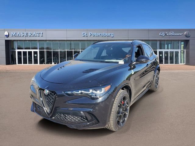 New 2024 Alfa Romeo Stelvio Quadrifoglio w/ Active Assist Plus Package AWD/4WD image 2