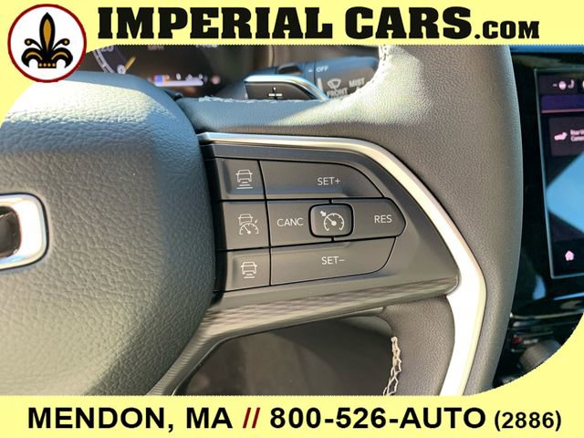 New 2025 Jeep Grand Cherokee Altitude image 22