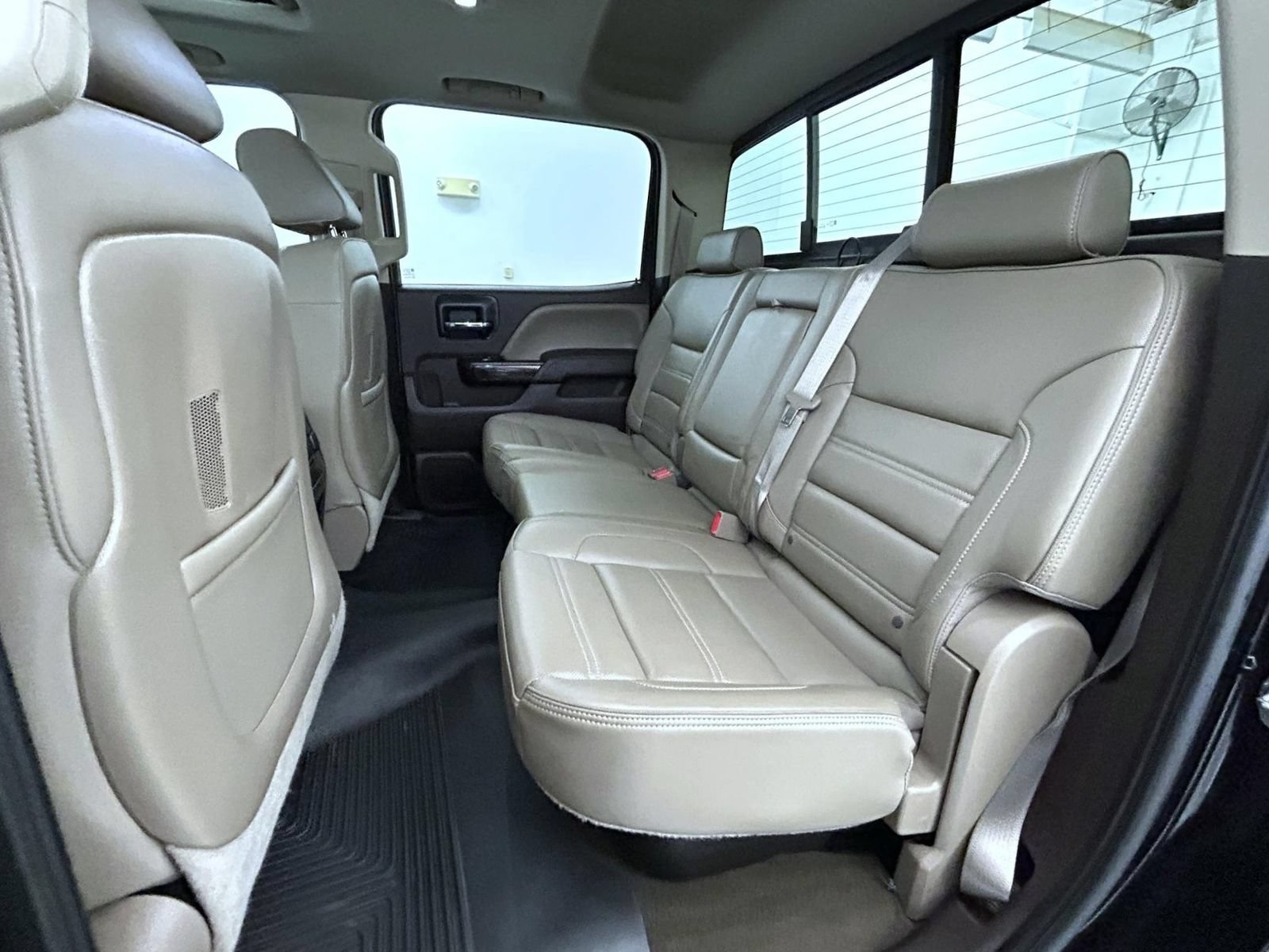 Used 2015 GMC Sierra 2500 Denali w/ Duramax Plus Package AWD/4WD image 19